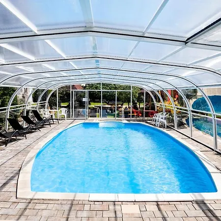 Aranybanya Panzio Es Apartmanhaz Telkibánya