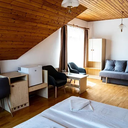 Aranybanya Panzio Es Apartmanhaz
